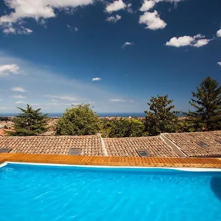 Viscalori A Garden With Pool And View Near Etna Tatil Evi Viagrande