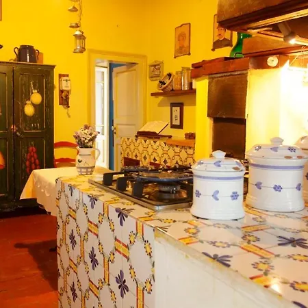 Viscalori A Garden With Pool And View Near Etna Viagrande